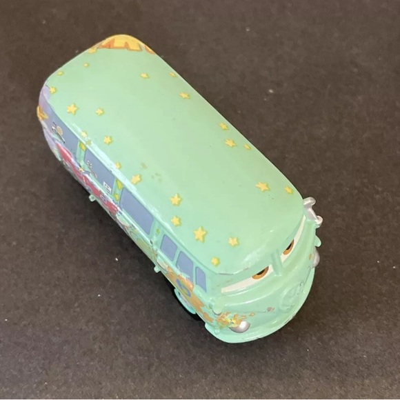 Mattel Disney Pixar Cars 3 Fillmore VW Bus Hippie Love Peace Volkswagen Van - Picture 4 of 10
